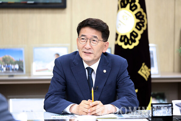 수원특례시의회 김기정 의장